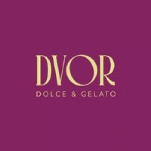 Dvor